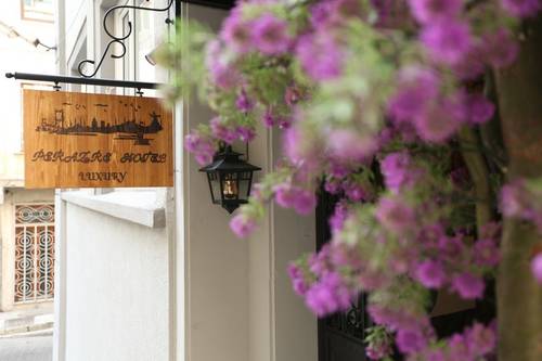 Perazre Hotel