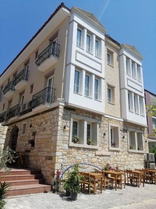 Adil Otel