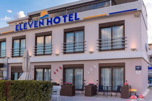 Eleven Hotel