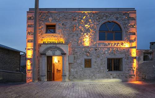 By Yüksel Cave House