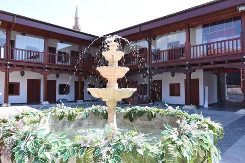 Tarihi Tashan Otel