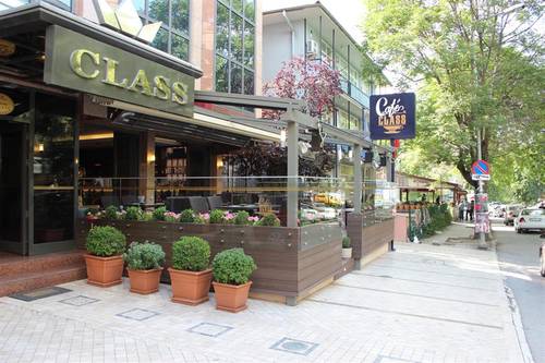 Class Hotel