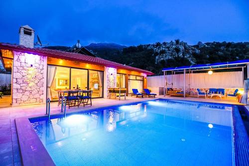 Villa Luck