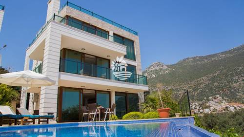 Villa Batı