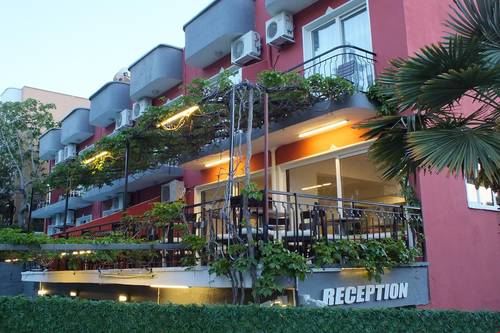 Avalon Hotel