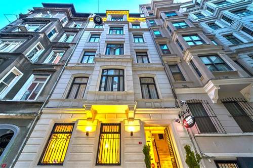 Next2 Hotel