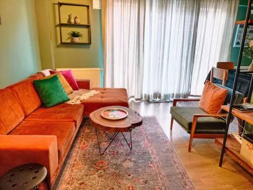 Cozzy 1 BR Nadia