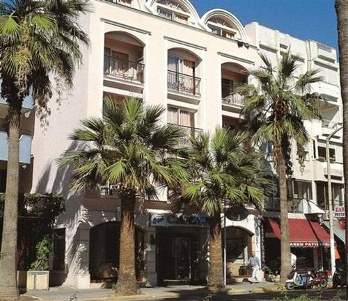 Candan Beach  Hotel