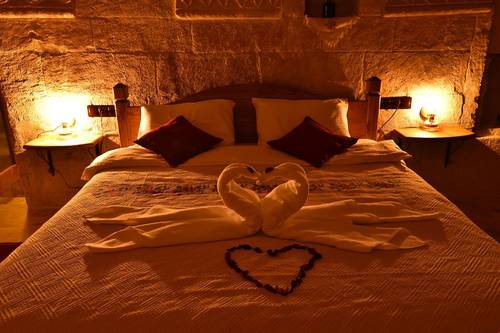 Mosaic Cave Hotel