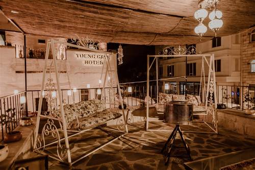 Young Cave Hotel
