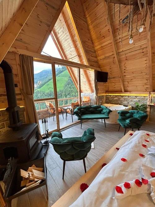 Bardi Suit Bungalov