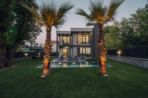 Villa Gray