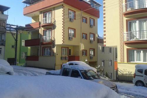 Menekşe Apart