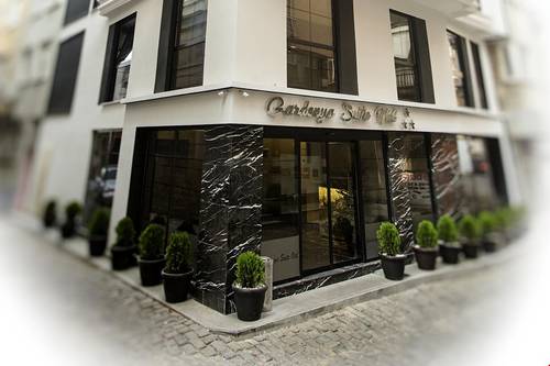 Gardenya Suit Hotel