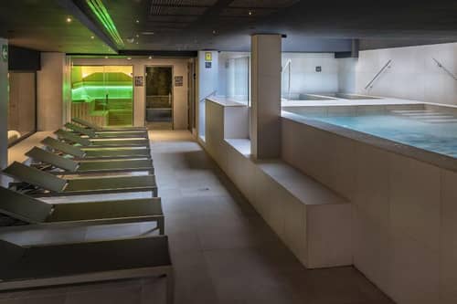 Caprici Beach Hotel & Spa