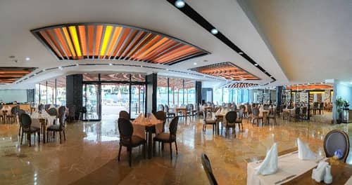 Clover Magic Park Side Hotel