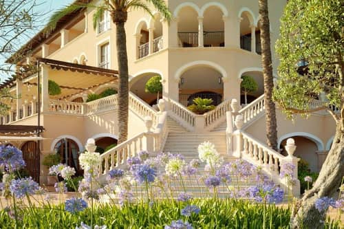 The St. Regis Mardavall Resort