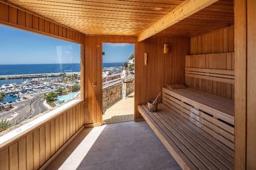 Marina Bayview Adults Only