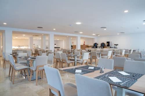 Caprice Isabel Aparthotel