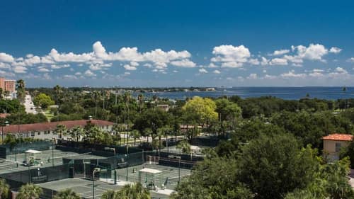 The Vinoy Renaissance St. Petersburg Resort & Gulf