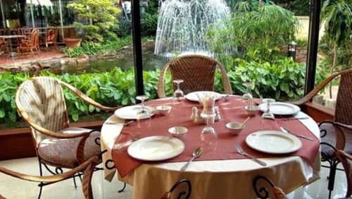 Kosa Hotel & Shopping Mall