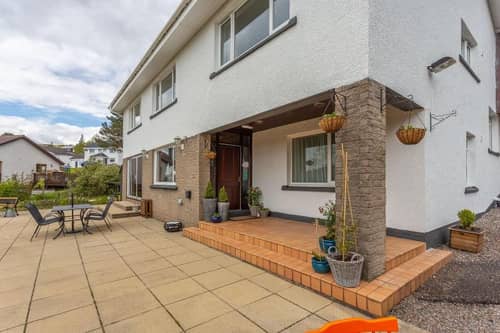 Braeburn Guest House