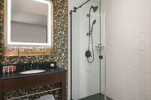 Glenn Hotel, Autograph Collection