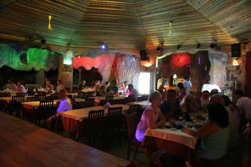 Grand Aquarium Apart