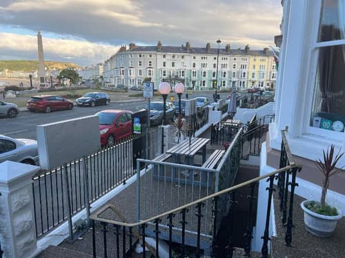 Lawton Lauriston Court