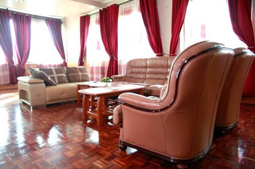 Bunyonyi Safaris Resort