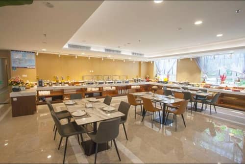 Qingdao Joyfall Hotel