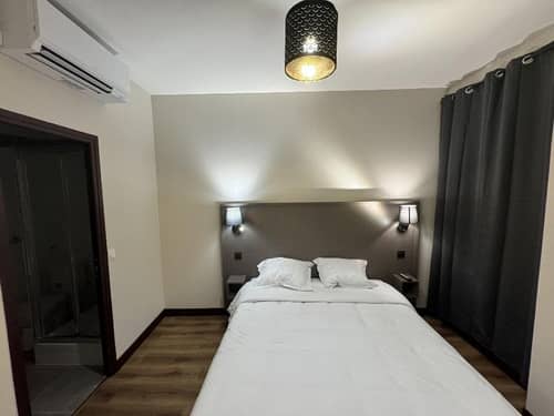 Ha Tel Royal Montreuil