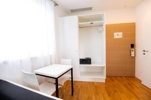 Shome Self Check In Hotel Graz