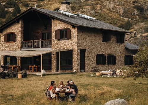 L Ovella Negra Mountain Lodge