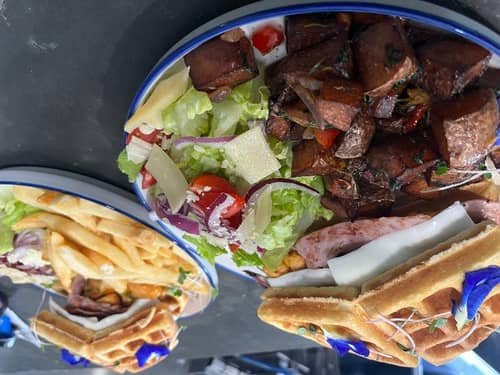 Douglas Highway Hotel