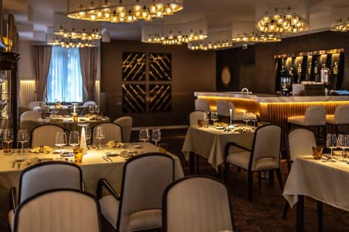 Apeiro City Avant-garde