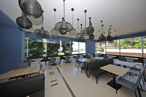 Falkensteiner Funimation Borik