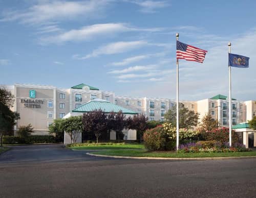 Embassy Suites Philadelphia - Airport