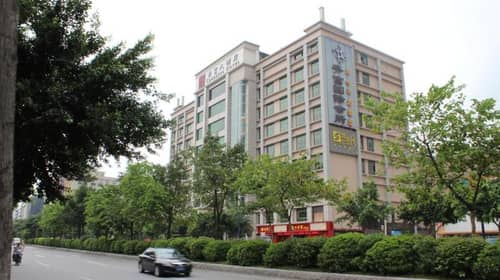 Baiyun Cheerful Hote