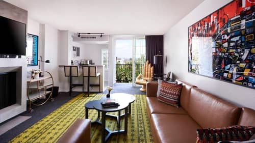 Montrose at Beverly Hill