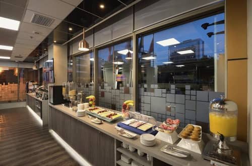 Boulevard Suites