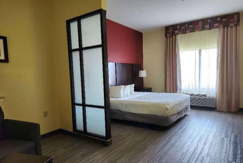 Days Inn Suites Houston - West Energy Corridor