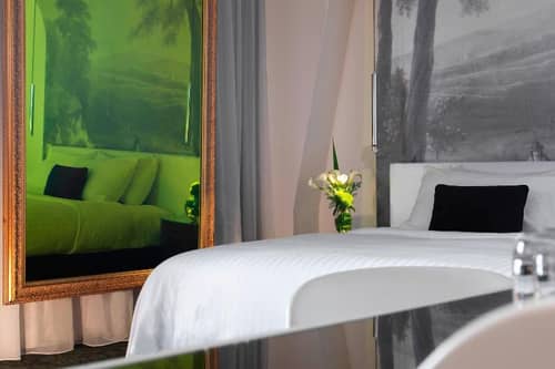 Renaissance Paris Le Parc Trocadero Hotel