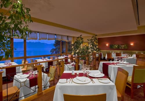 PARK LAKE LUXURY HOTEL
