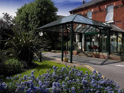 Parkmore Hotel & Leisure Club