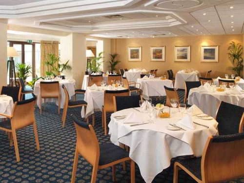 Hampshire Court Hotel & Spa