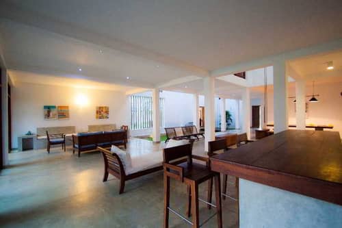 Villa 700