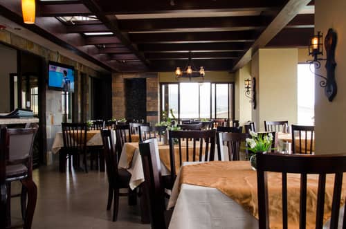 Plaza Real Suites & Apartments