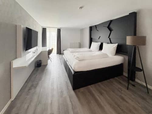 DORMERO Hotel Weingarten