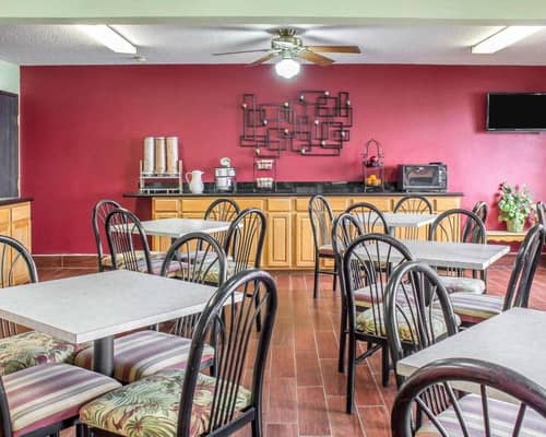 Econo Lodge Ames Area